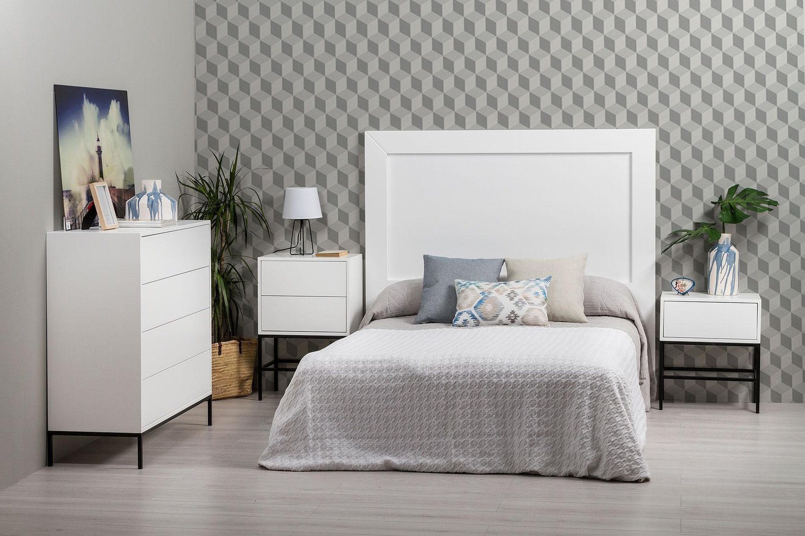 Comoda Push 4 lacado branco base preta - Image 3