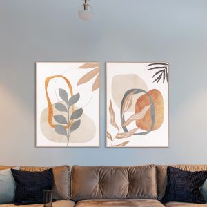 Conjunto de 2 quadros impressos com moldura em madeira cor carvalho. 50 × 70 cm (cada)